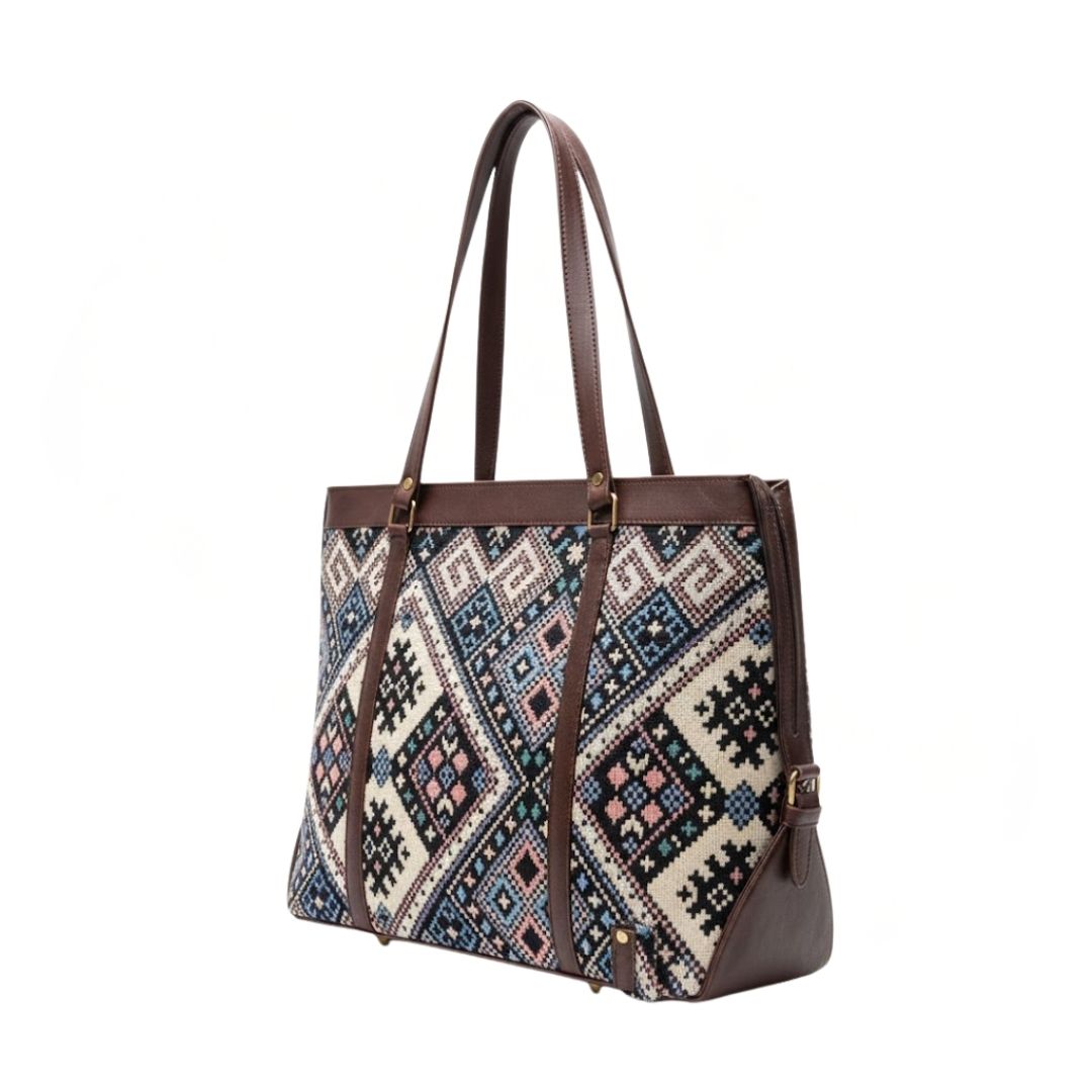 Executive Laptop Tote: Stylish & Functional Carry
